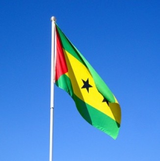 EUA: S.Tomé e Príncipe “força para a paz e estabilidade no Golfo da Guiné”